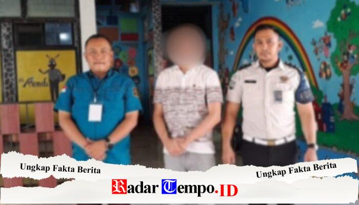 KEJARI MEMPAWAH TAHAN TERSANGKA PEREDARAN OLI PALSU
