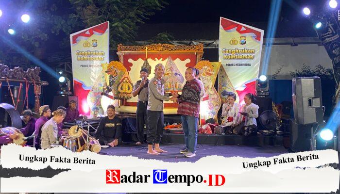 Gelar Wayang Cangkrukan, Polres Kediri Kota Edukasi Kamtibmas Lewat Seni Budaya