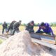 Pondasi Mulai Dipasang, Besi WF Tiba di Lokasi, Pembangunan Dua Jembatan Beton Kodim 1009/Tanah Laut Masuki Babak Baru