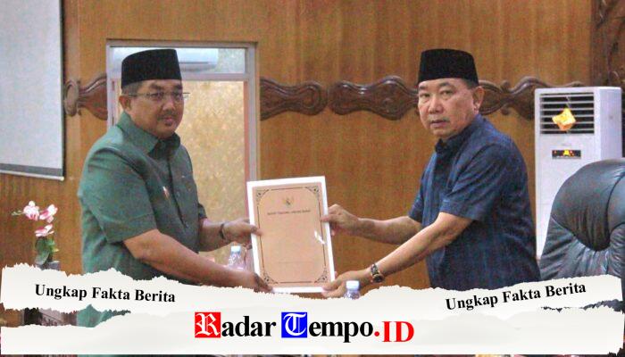 Bupati Anwar Sadat Hadiri Paripurna DPRD, Sampaikan Nota Pengantar KUA-PPAS APBD Tanjung Jabung Barat Tahun 2027