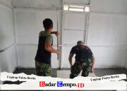 Pengecatan Rumah Buk Nining Terus Dikebut Satgas TMMD Ke-129