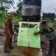 Kadus Semanas Joko Ajak Warga Rawat Hasil Pembangunan Sumur Bor Program TMMD Ke-129 Kodim 1208/Sambas