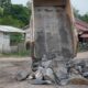Percepatan Pembangunan Infrastruktur Jalan Desa Tempapan Hulu, Satgas TMMD Ke-129 Datangkan Tanah Timbunan Gunakan Truk