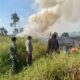 Aksi Sigap Babinsa Tangani Karhutla di Desa Binturu, Api Berhasil Dipadamkan