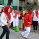 Tak Sekadar Hadir, Ning Lia Turun Langsung Meriahkan Lomba 17-an Warga