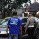 Polresta Malang Kota dan Aremania Bagikan 39 Mawar, Tebar Pesan Damai Jelang HUT Arema FC