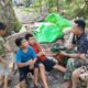 Bermain Bersama Anak-Anak, Satgas TMMD Ke-129 Lepas Lelah Usai Bekerja