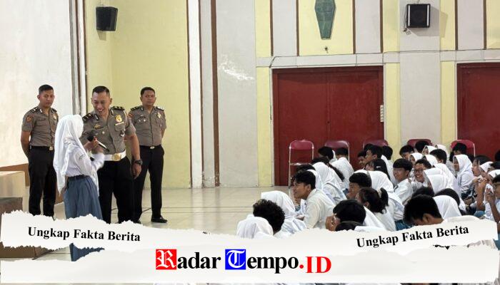 Polrestabes Surabaya Sosialisasikan Pemahaman AI kepada Siswa SMA Negeri 1 Surabaya