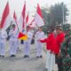 Danramil 05/Pemangkat Pimpin Langsung Pengamanan Pawai Peringatan HUT RI Ke-81