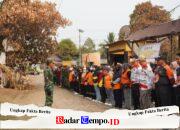 Sinergi TNI, Pemkab dan Masyarakat, Bersihkan Puing Bekas Kebakaran di Murung Pudak