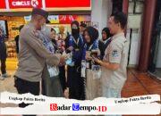 Polresta Bandara Soetta bersama Otoritas Bandara Berbagi Snack dan Minuman Gratis di Terminal 2