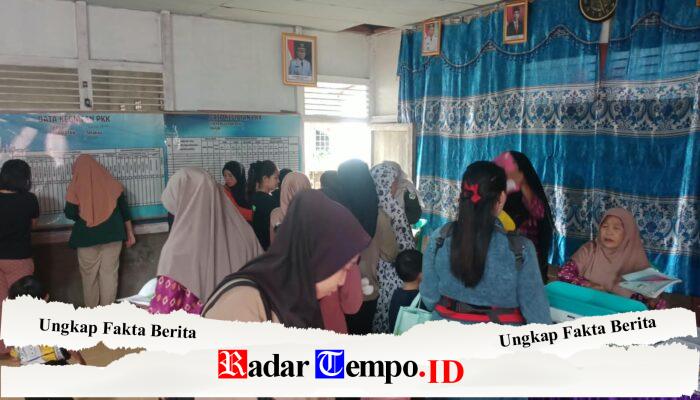 Babinsa Koramil 06/Selakau Dampingi Nakes Laksanakan Posyandu, Wujudkan Kepedulian Terhadap Kesehatan Masyarakat