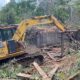 Jembatan Lama Sepanjang 8 Meter Dibongkar, Satgas TMMD Ke-130 Kerahkan Alat Berat