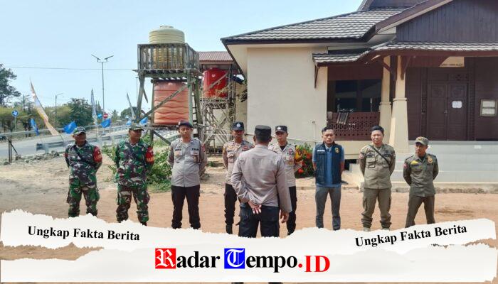 Babinsa Koramil 1009-04/Takisung Amankan Kemah Karya Bakti Wisata Karang Taruna XXXVII di Pantai Takisung