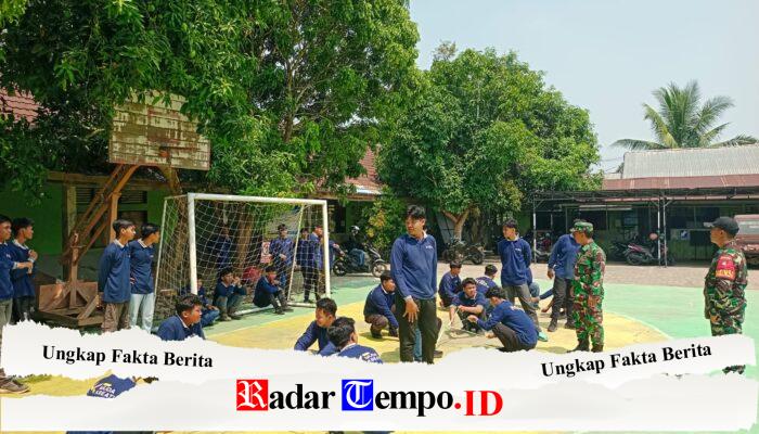 Babinsa Koramil 1002-06/Barabai Tanamkan Wawasan Kebangsaan kepada Pelajar SMK Muda Kreatif
