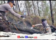 Tembus Ketinggian 1.800 MDPL, Tim Gabungan Polres Blitar Jinakkan Api di Gunung Buthak