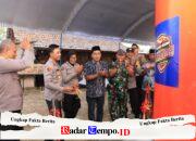 Atasi Kekeringan, Polres Ngawi Bangun Sumur Bor Presisi dan Bagikan Bansos di Kasreman