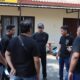 Gerebek Bilik Narkoba di Proppo, Polres Pamekasan Amankan Sabu, Sajam, dan 9 Unit Sepeda Motor