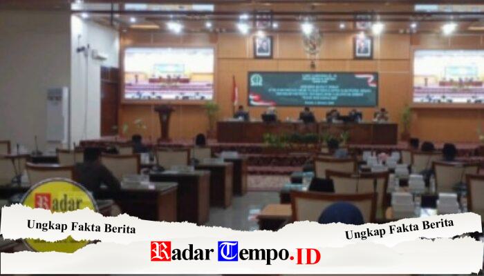 DPRD Kabupaten Demak Gelar Rapat Paripurna Ke-34: Dengarkan Jawaban Bupati atas Pandangan Umum Fraksi terhadap Raperda APBD 2027