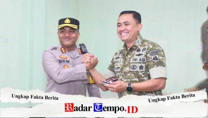 Dandim 1009/Tanah Laut Dapat Kejutan HUT TNI dari Kapolres, Sinergitas TNI-Polri Makin Solid