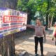 Tingkatkan Kamseltibcarlantas, Polres Pelabuhan Tanjung Perak Pasang Banner Larangan Parkir di Jalan Perak Barat