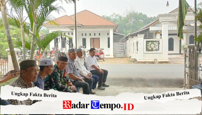 Wujudkan Kepedulian dan Empati, Babinsa Koramil 1002-01/BAS Takziah ke Rumah Duka Warga Binaan
