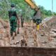 Tancapkan Trucuk Galam, Satgas TMMD Ke-130 Pacu Pengerjaan Jembatan Beton di Karang Rejo