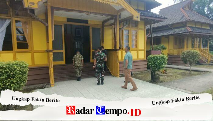 Dandim 1208/Sambas Dampingi Kunjungan Panglima 3 Brigade ke Keraton Sambas