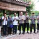Polisi Bersama Masyarakat, Kapolres Gresik Bantu Wahyu Kembali ke Keluarga di Menganti